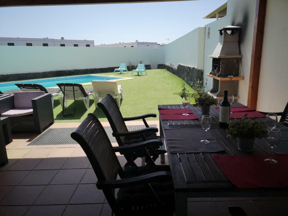 Villaantonia Private Huge Heated Pool And Super Fast Wifi Playa Blanca  Zewnętrze zdjęcie